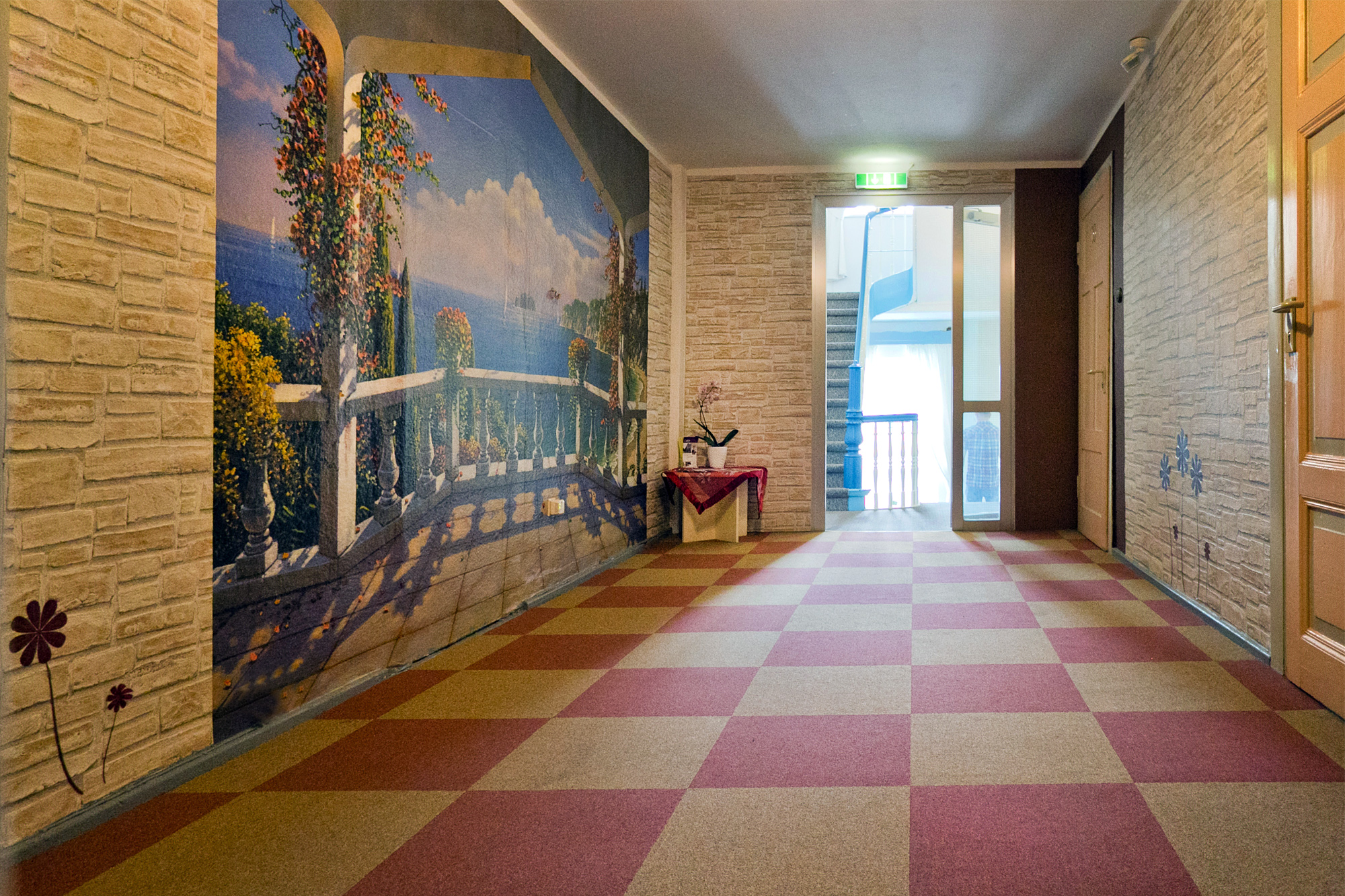 Unser schöner Gang / Our beautiful hallway
